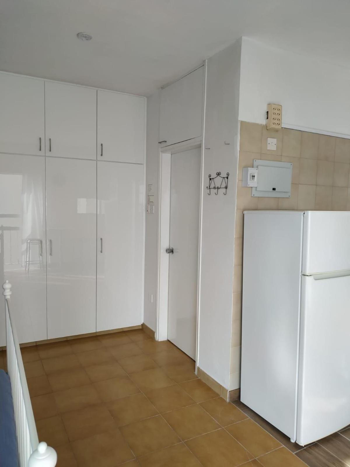 Mikis'S Seagate Studio Aprt. Larnaca Bagian luar foto