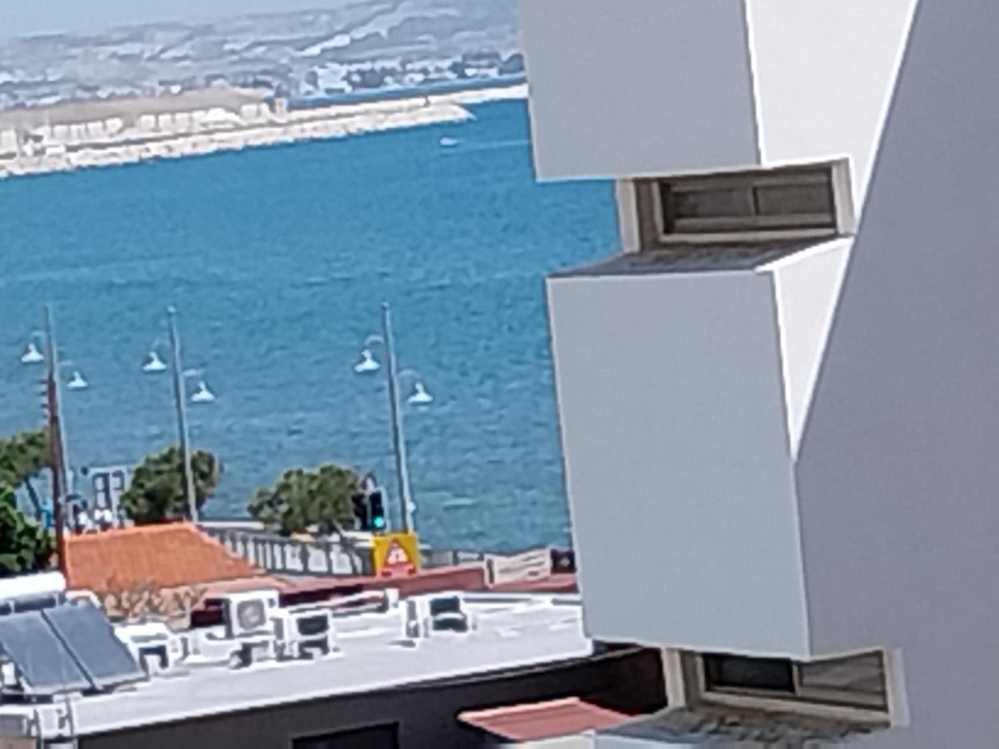 Mikis'S Seagate Studio Aprt. Larnaca Bagian luar foto